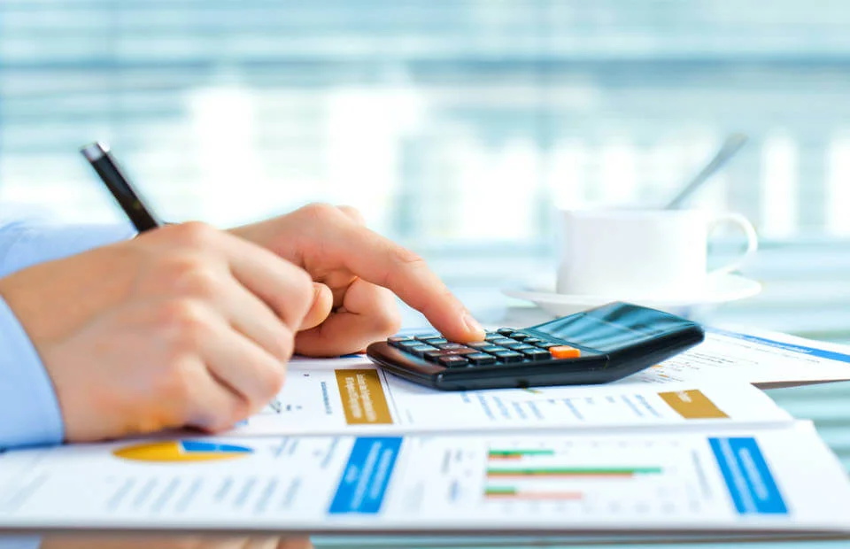 Controle financeiro em planilhas: os custos ocultos que sua empresa paga todo mês